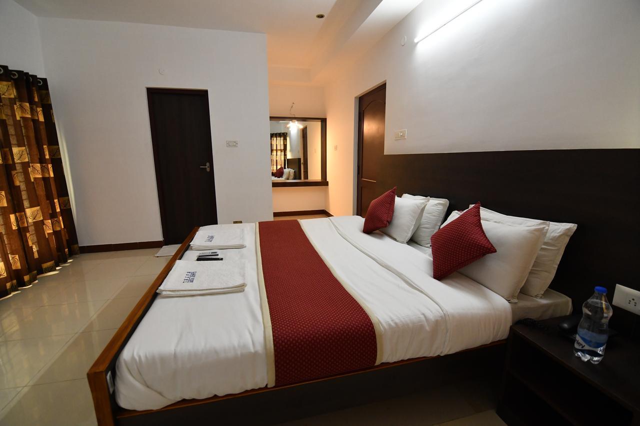 Lake View Hotel Madurai Bagian luar foto