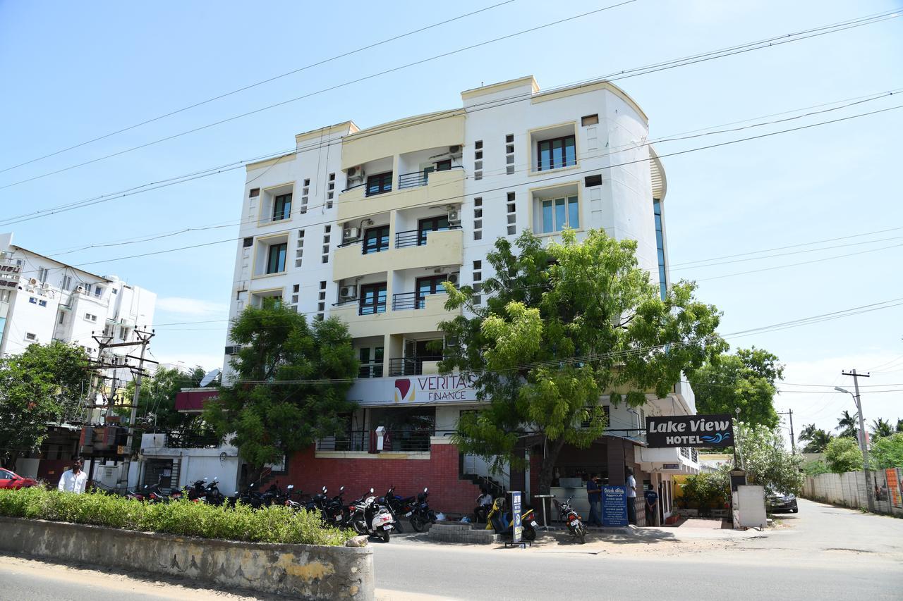 Lake View Hotel Madurai Bagian luar foto