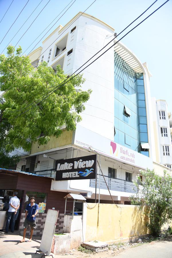 Lake View Hotel Madurai Bagian luar foto