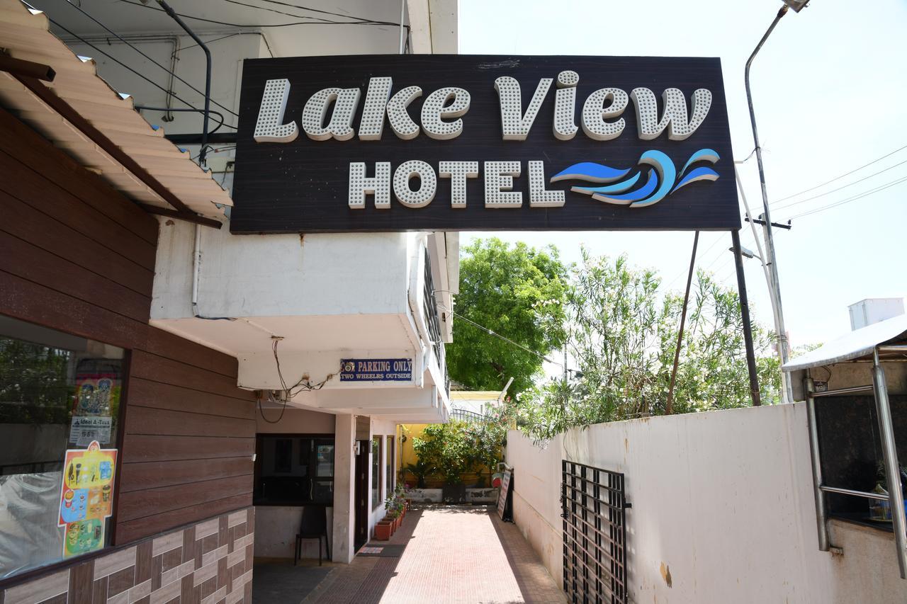 Lake View Hotel Madurai Bagian luar foto