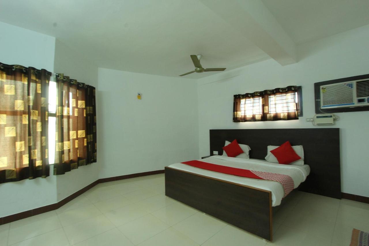 Lake View Hotel Madurai Bagian luar foto