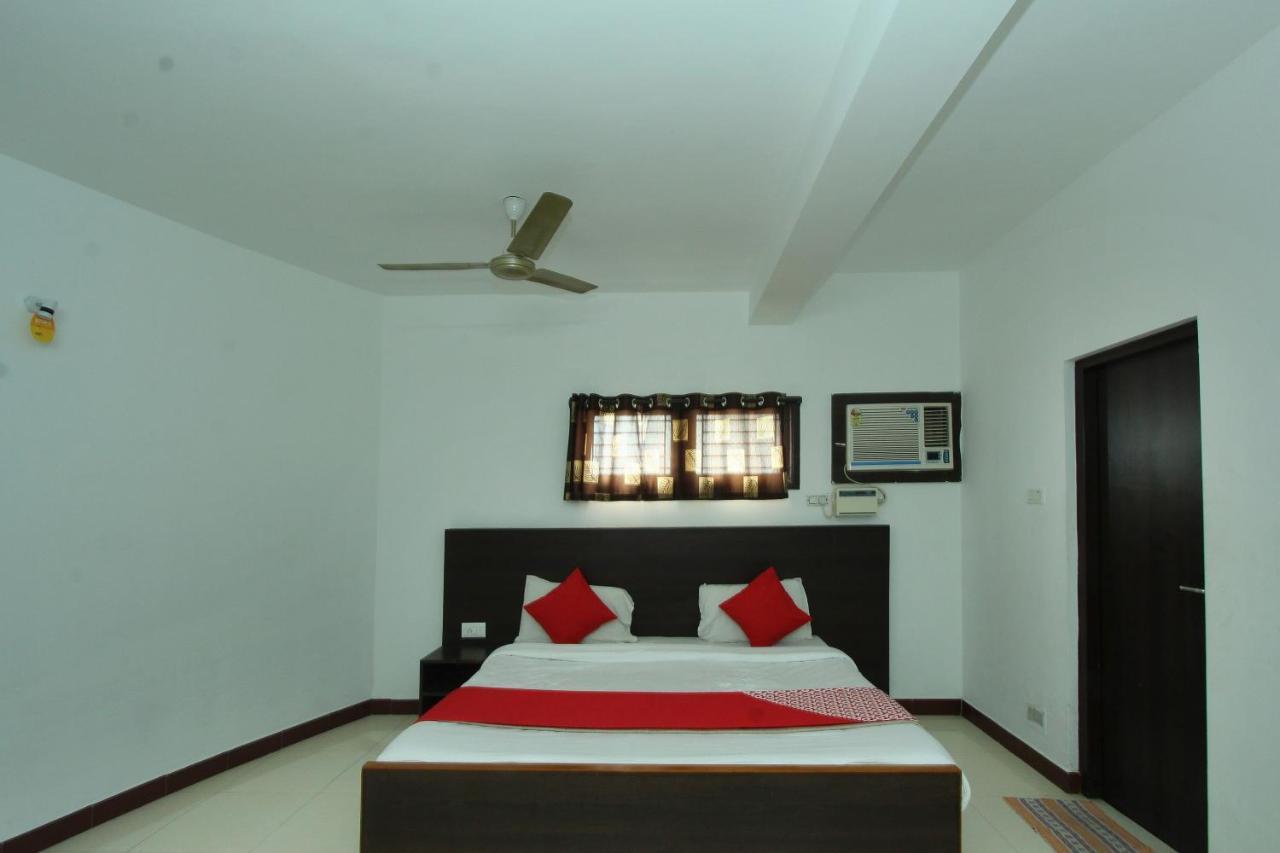 Lake View Hotel Madurai Bagian luar foto